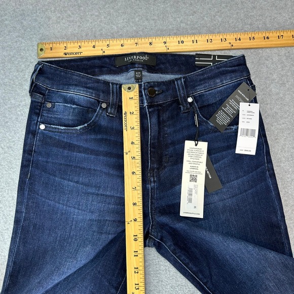 Liverpool Hannah Crop Flare Jeans Upland Dark Wash Raw Hem Eco Size 8 / 29 NWT - Picture 8 of 13